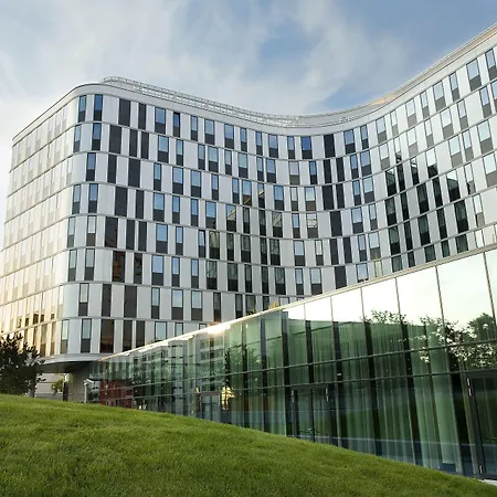 Courtyard By Marriott Vienna Prater/Messe-3